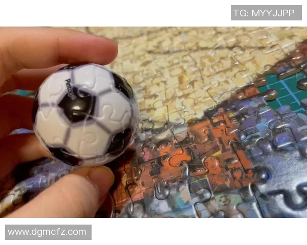 拼图天画足球明星的奇幻旅程与梦想成真之路