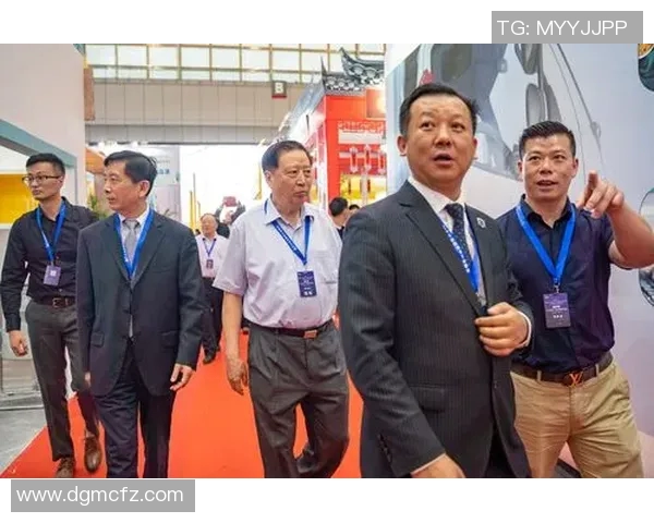 史鸿飞的奋斗历程与人生哲学探索：从平凡到卓越的成长之路